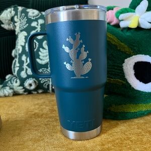 Yeti Rambler 25oz Straw Mug